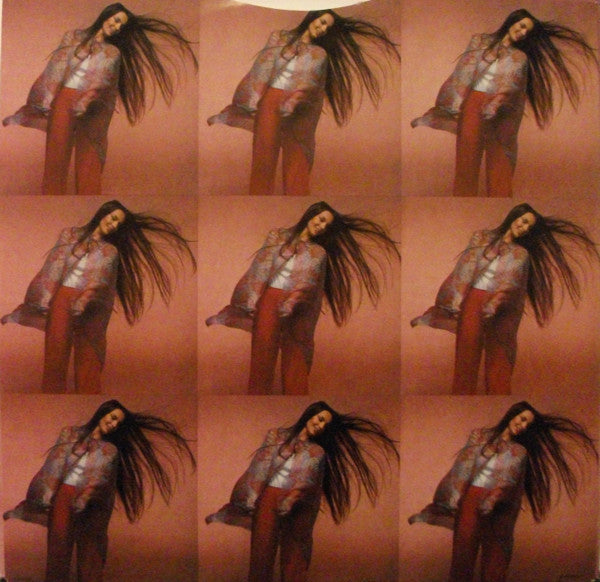 Crystal Gayle - We Must Believe In Magic