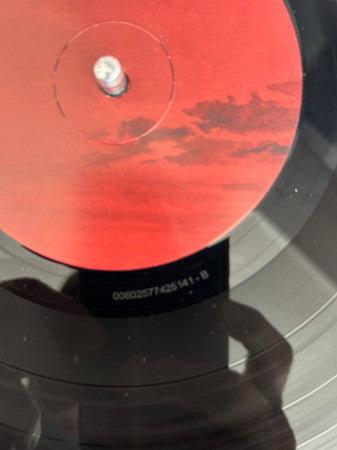 Lewis Capaldi - Divinely Uninspired To A Hellish Extent