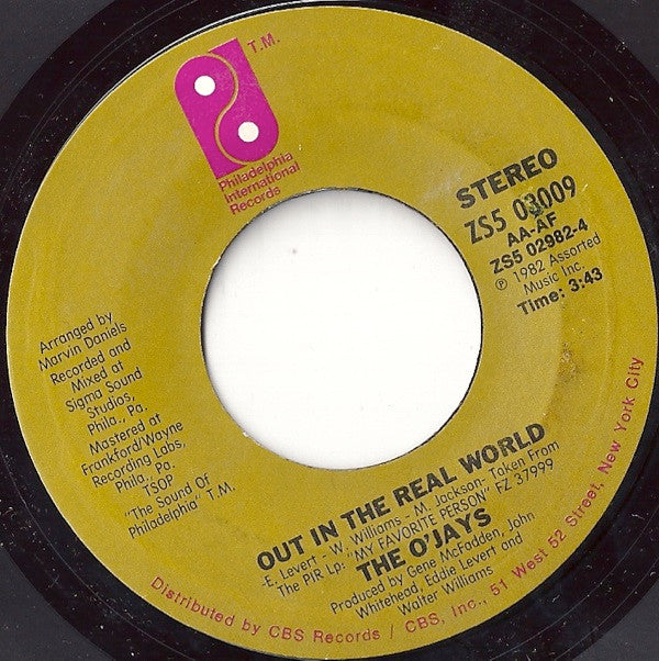 O'Jays, The - Your Body's Here With Me (But Your Mind's On The Other Side Of Town)