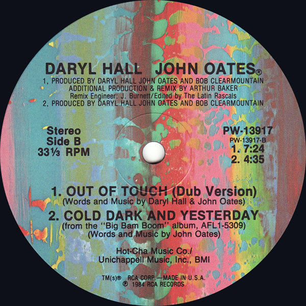 Daryl Hall & John Oates - Out Of Touch