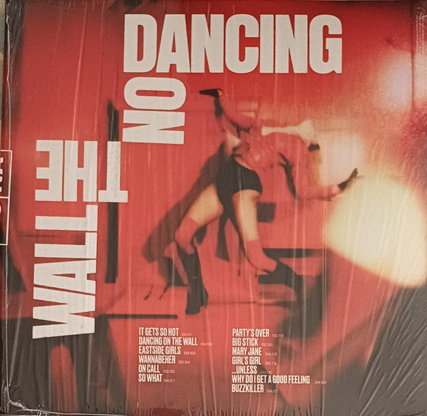 Muna - Dancing On The Wall