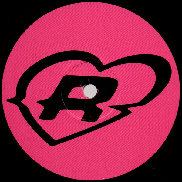 Romy (28) - Mid Air