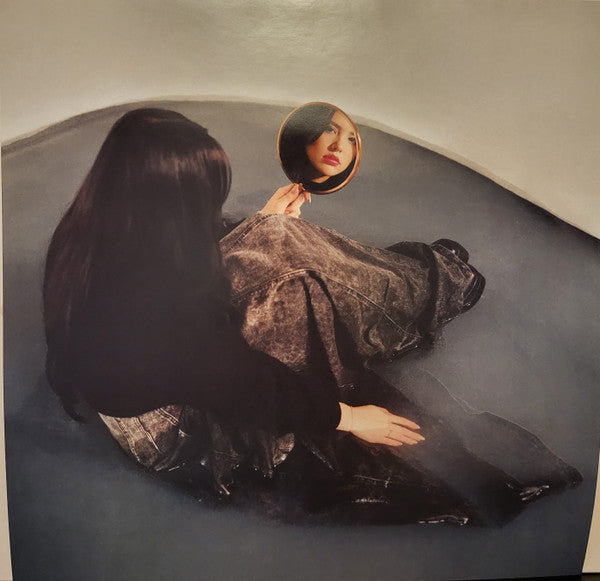 Lauren Spencer-Smith - Mirror