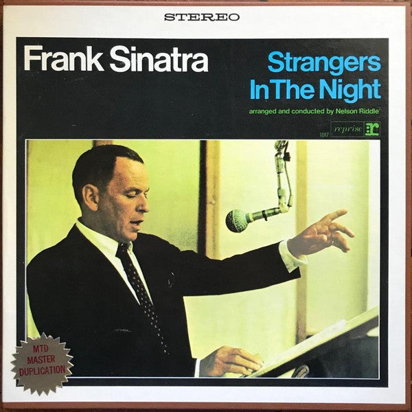 Frank Sinatra - Strangers In The Night