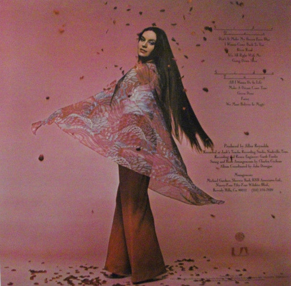 Crystal Gayle - We Must Believe In Magic