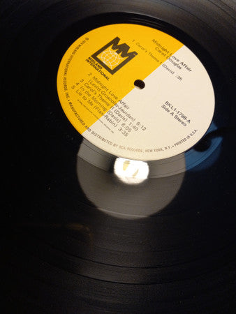Carol Douglas - Midnight Love Affair