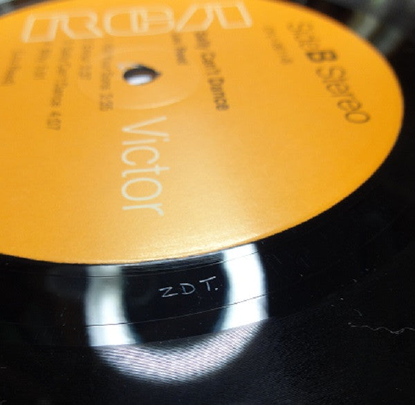 Lou Reed - Sally Can't Dance