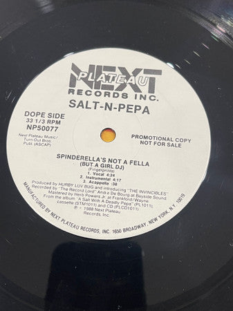 Salt 'N' Pepa - Shake Your Thang / Spinderella's Not A Fella (But A Girl DJ)