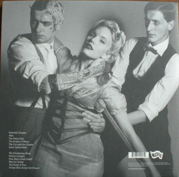 Belle & Sebastian - Girls In Peacetime Want To Dance