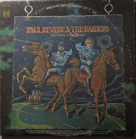Paul Revere & The Raiders - Paul Revere And The Raiders Featuring Mark Lindsay
