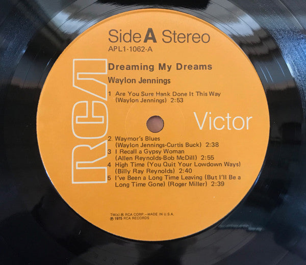 Waylon Jennings - Dreaming My Dreams