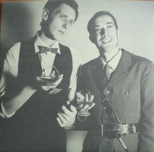 Belle & Sebastian - Girls In Peacetime Want To Dance