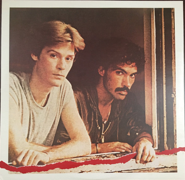 Daryl Hall & John Oates - Along The Red Ledge