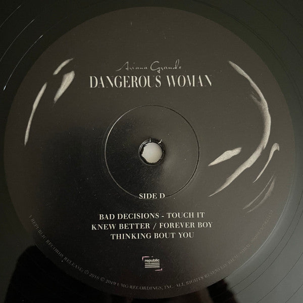Ariana Grande - Dangerous Woman