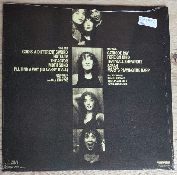 Folk Bitch Trio - Now Would Be A Good Time