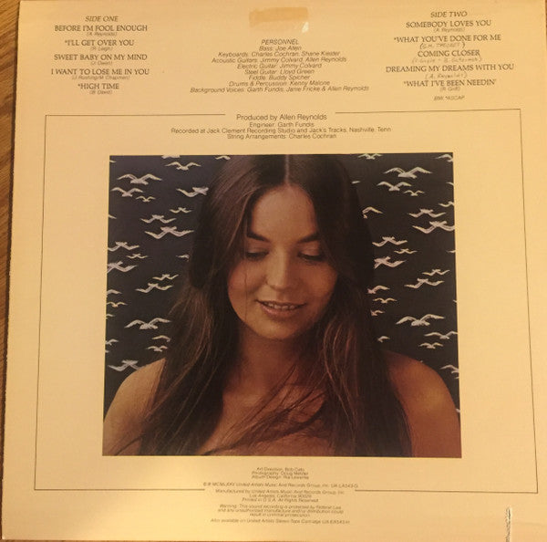 Crystal Gayle - Somebody Loves You