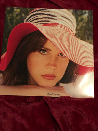 Lana Del Rey - Honeymoon