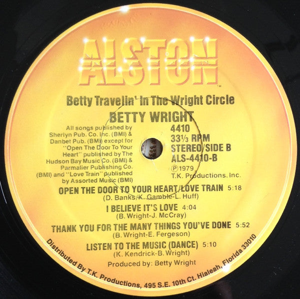 Betty Travelin' In The Wright Circle